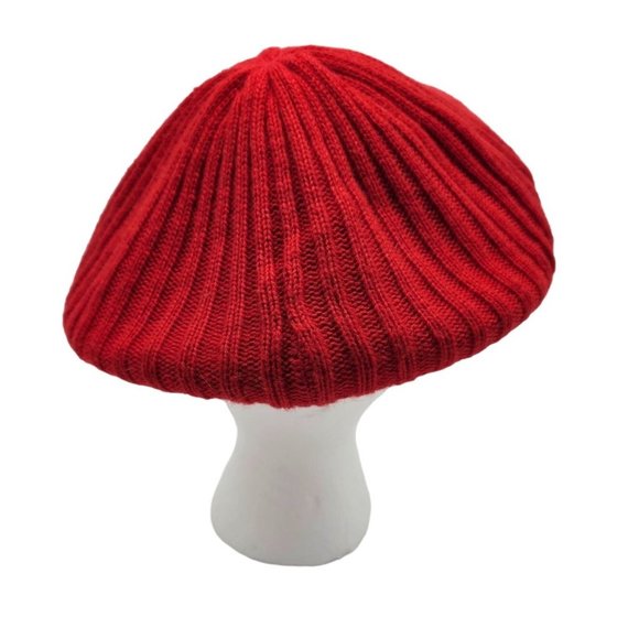 Vintage Red knit beret winter hat - Picture 3 of 8